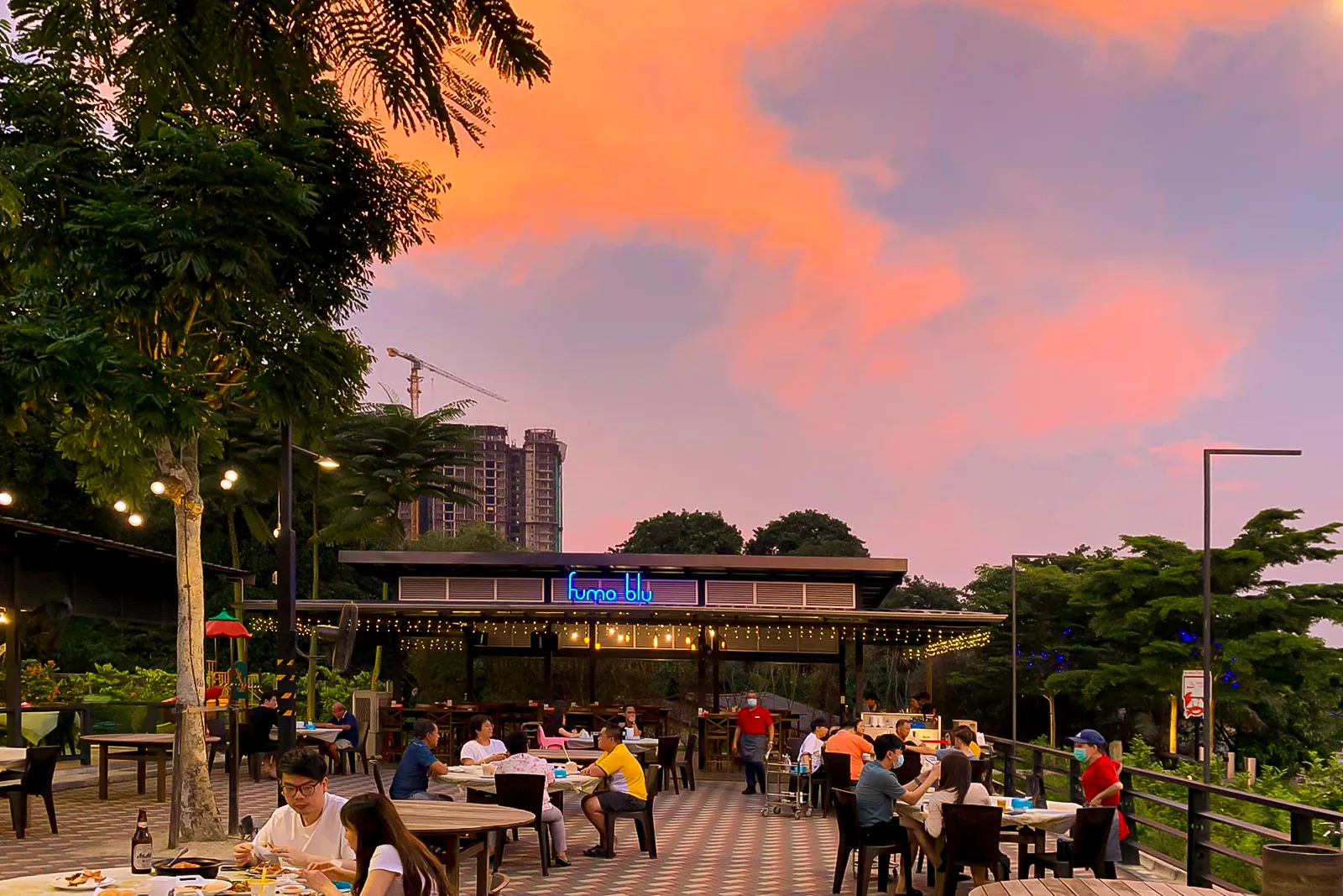 Fumo Blu - Bar area of Senibong Bay Seafood Restaurant